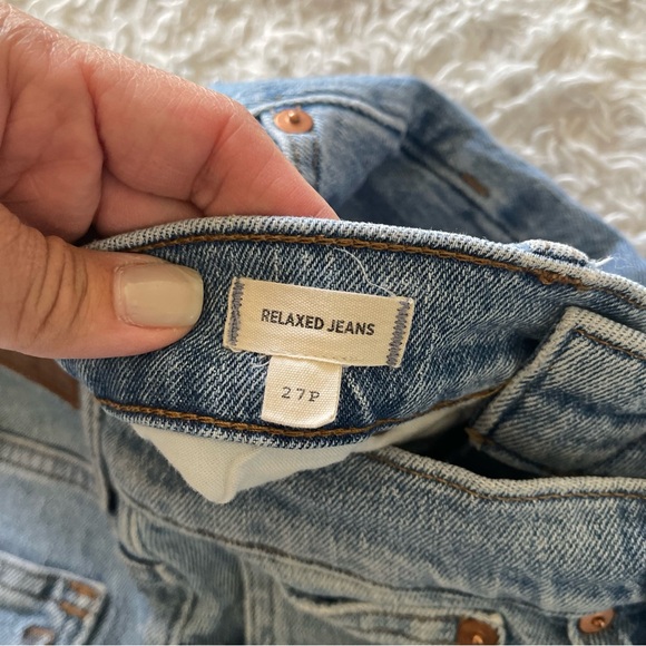 Madewell Petite Relaxed Jeans in Springtide Wash - Picture 8 of 10